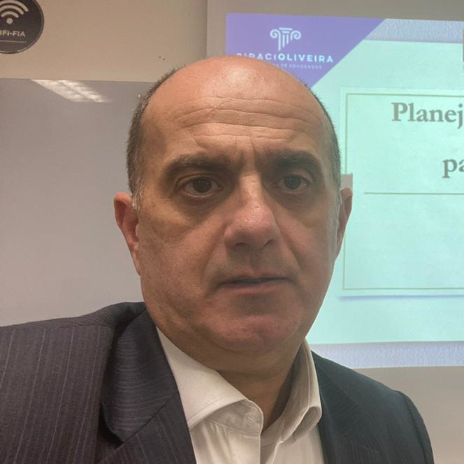 Piraci U. de Oliveira Jr.